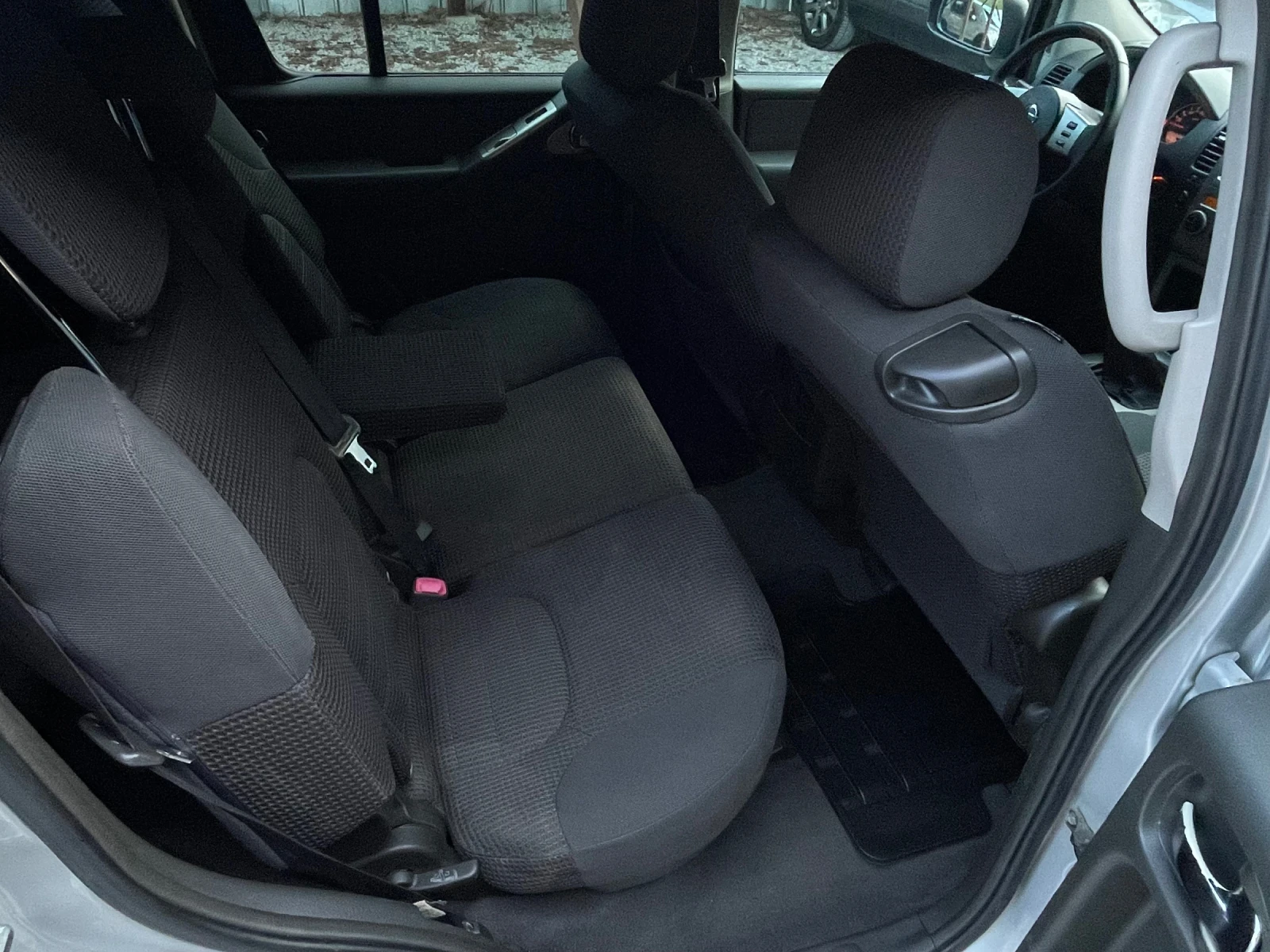 Nissan Pathfinder 2.5 4x4 MANUAL GEARBOX  - изображение 5