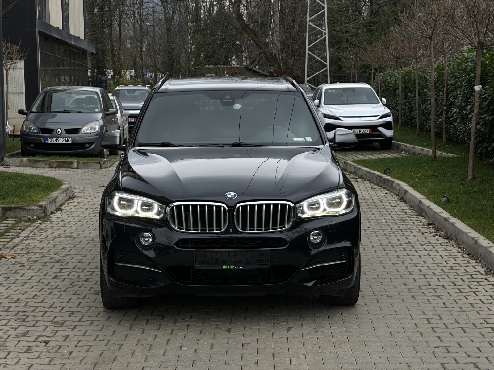 BMW X5 M 50d* HarmanKardon* M SPORT* Мъртва т.* 360 КАМЕР - изображение 3