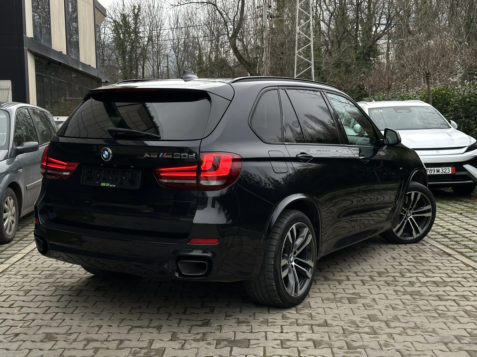 BMW X5 M 50d* HarmanKardon* M SPORT* Мъртва т.* 360 КАМЕР - изображение 6