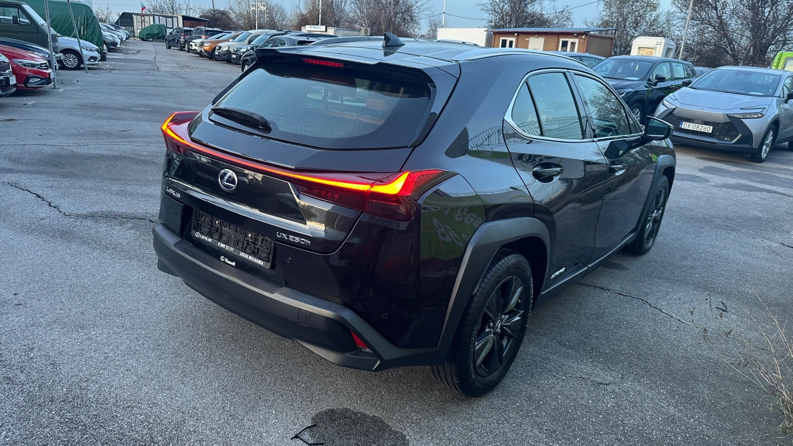 Lexus UX 250h Executive Plus Гаранция - изображение 6