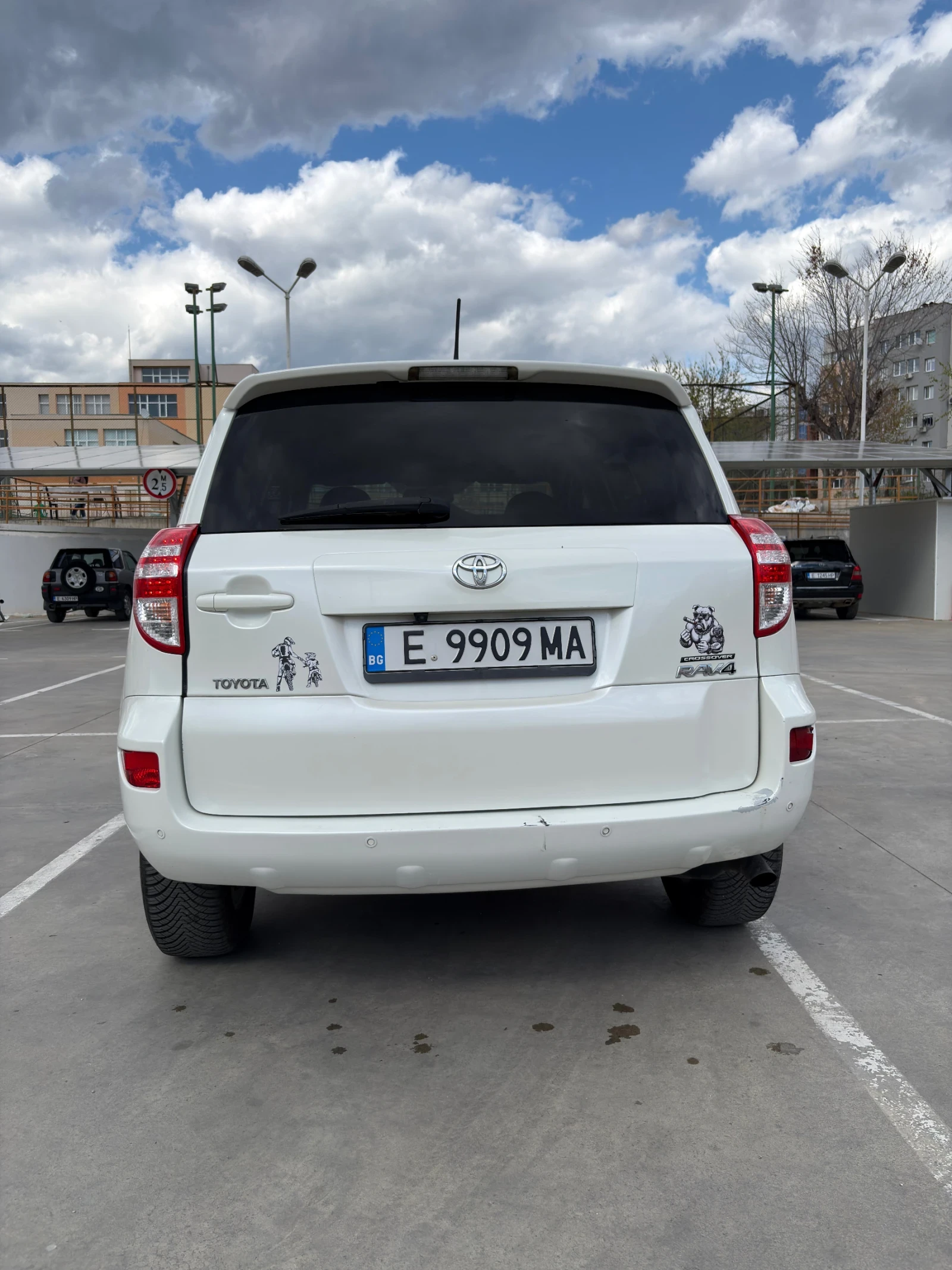 Toyota Rav4, снимка 3 - Автомобили и джипове - 54014027