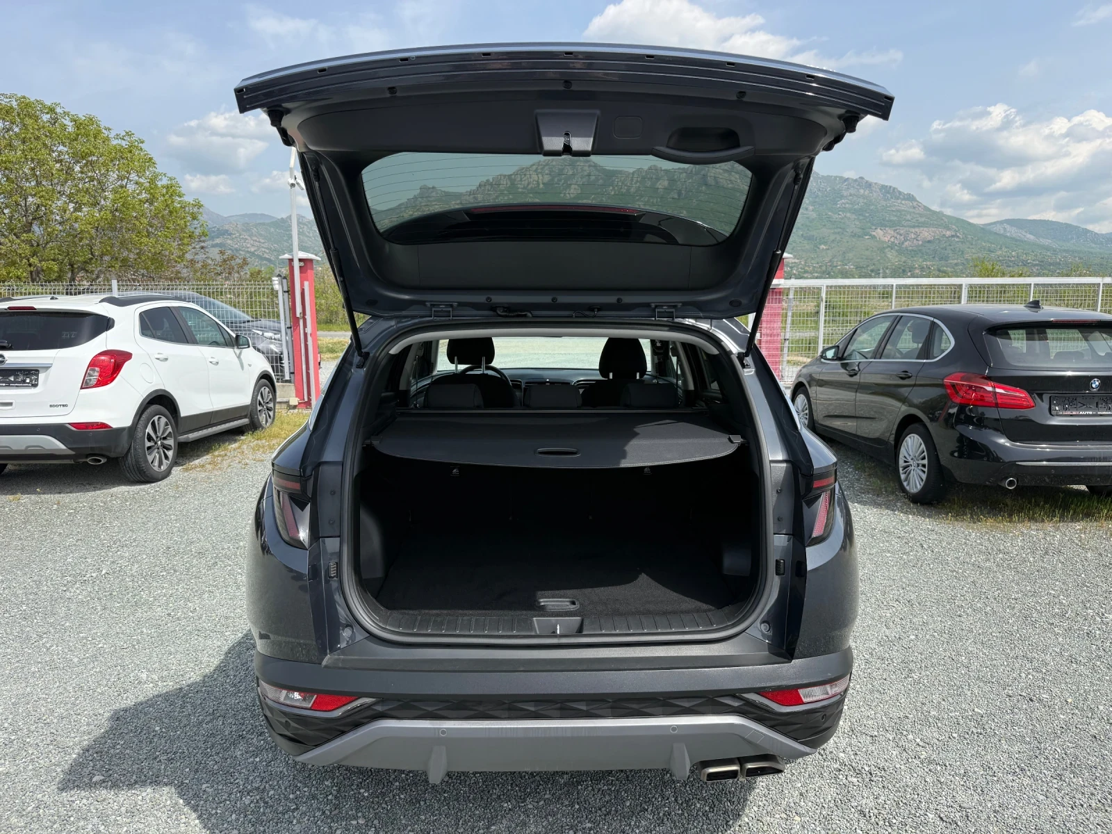 Hyundai Tucson (KATO НОВА)^(ХИБРИД), снимка 13 - Автомобили и джипове - 54478911