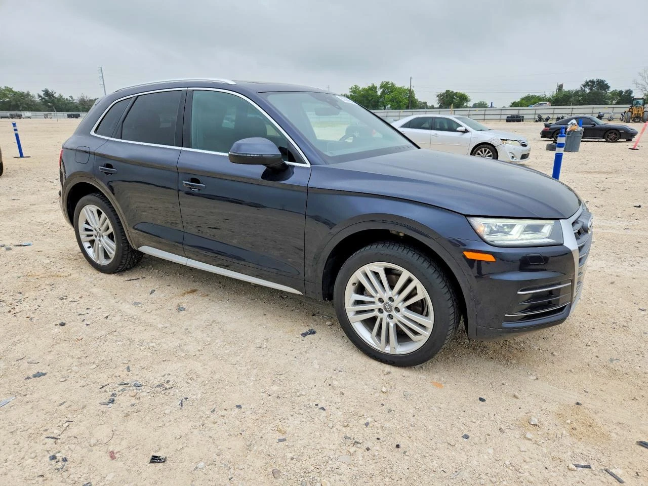 Audi Q5 2.0l Premium Plus, снимка 4 - Автомобили и джипове - 54743704