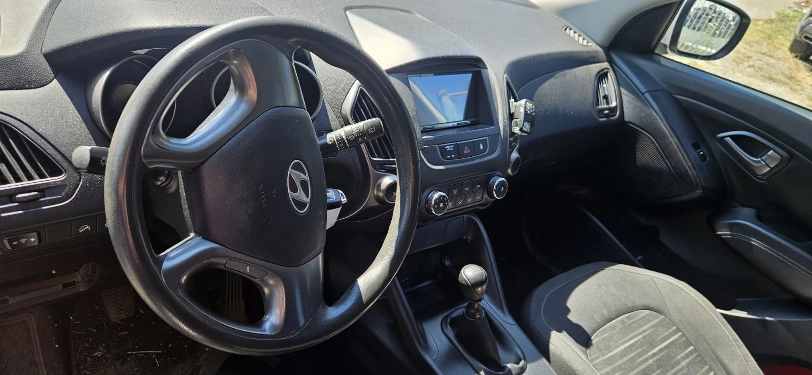 Hyundai IX35, снимка 6 - Автомобили и джипове - 55228941