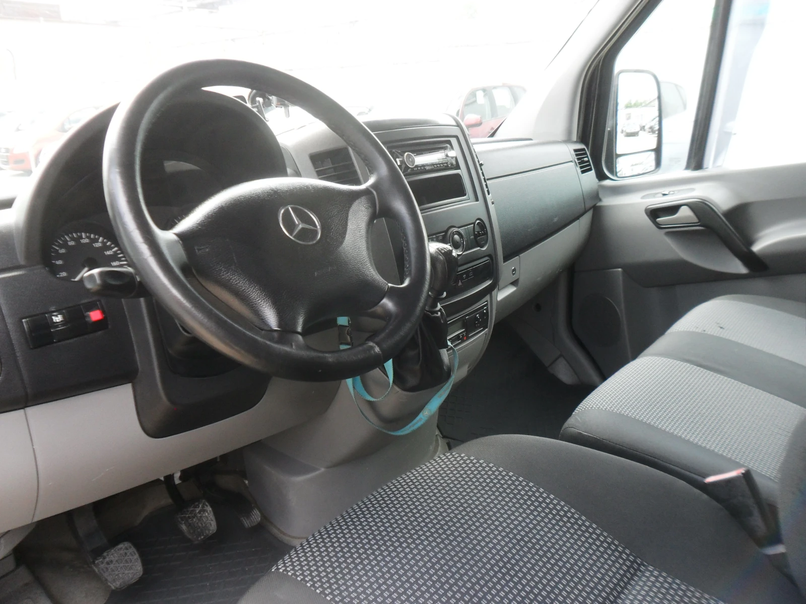 Mercedes-Benz Sprinter 319 3, 0-cdi-АВТОВОЗ-СПЕЦИАЛЕН - изображение 8
