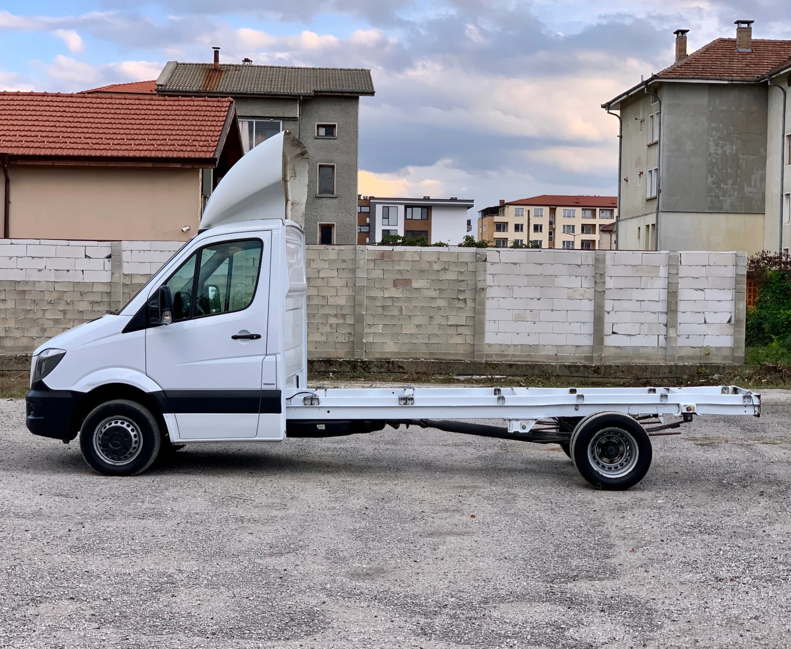 Mercedes-Benz Sprinter 4.30м. МЕЖДУОСИЕ* EURO 6* FACELIFT* ТОП СЪСТОЯНИЕ, снимка 4 - Бусове и автобуси - 54773675