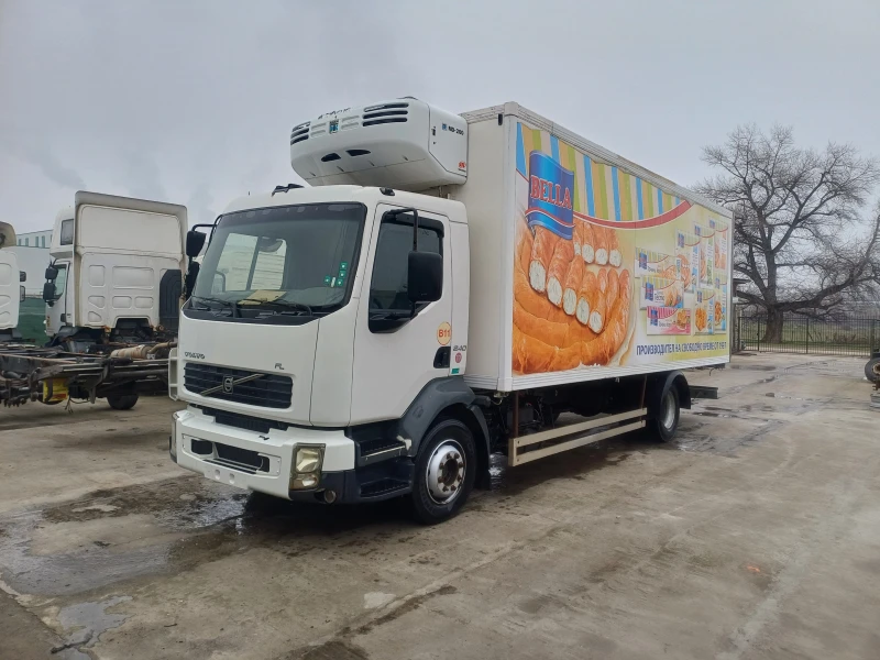 Volvo Fl 240 ХЛАДИЛЕН, снимка 3 - Камиони - 53442416