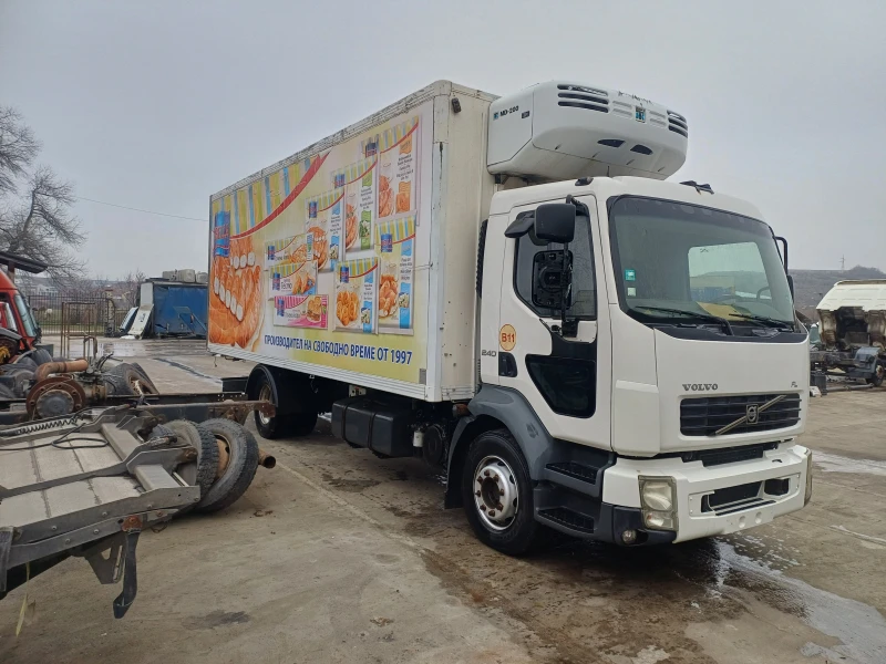 Volvo Fl 240 ХЛАДИЛЕН, снимка 4 - Камиони - 53442416