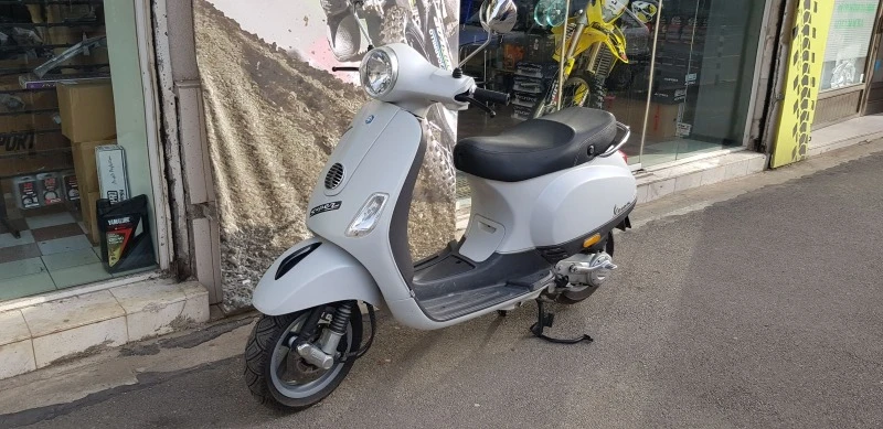 Vespa 50, снимка 1 - Мотоциклети и мототехника - 47309958