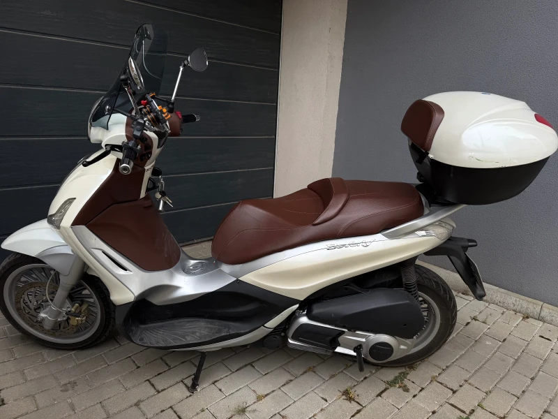 Piaggio Beverly 300 i, снимка 3 - Мотоциклети и мототехника - 52427379
