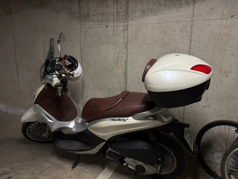 Piaggio Beverly 300 i, снимка 5 - Мотоциклети и мототехника - 52427379