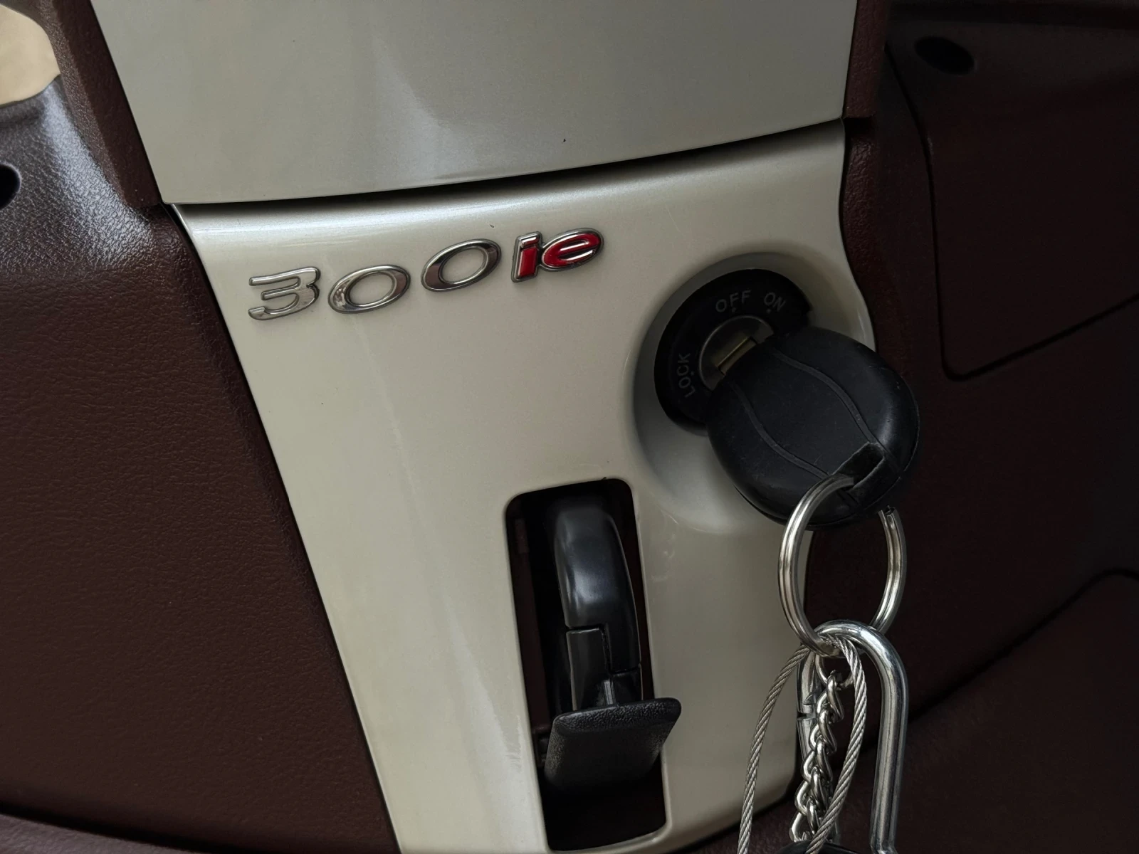 Piaggio Beverly 300 i | Mobile.bg   12