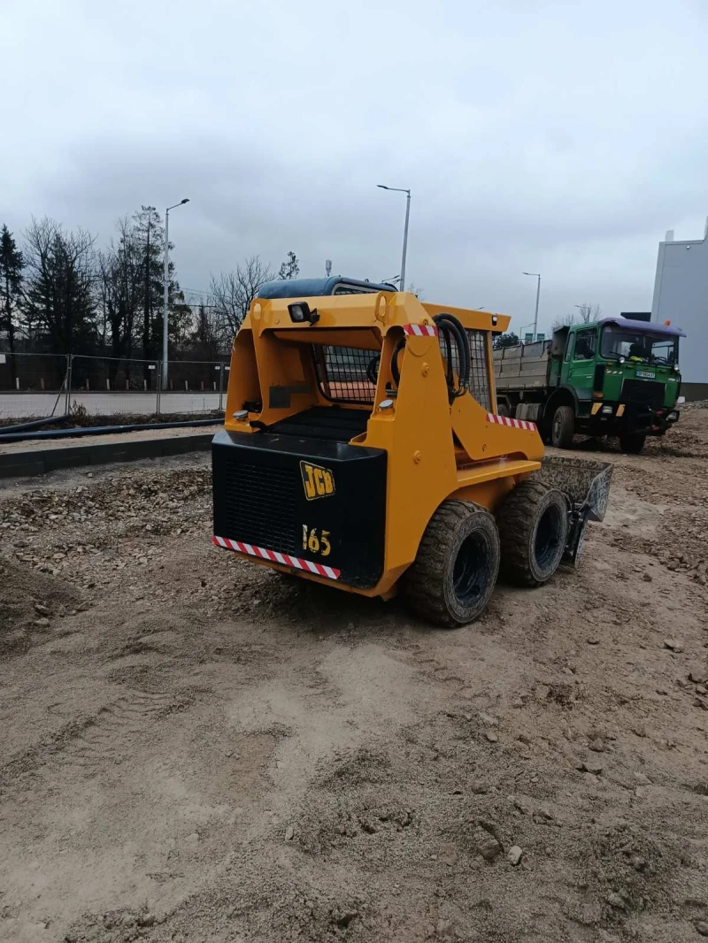 Челен товарач JCB 165 робот - мотор Пежо. Внос от Германия