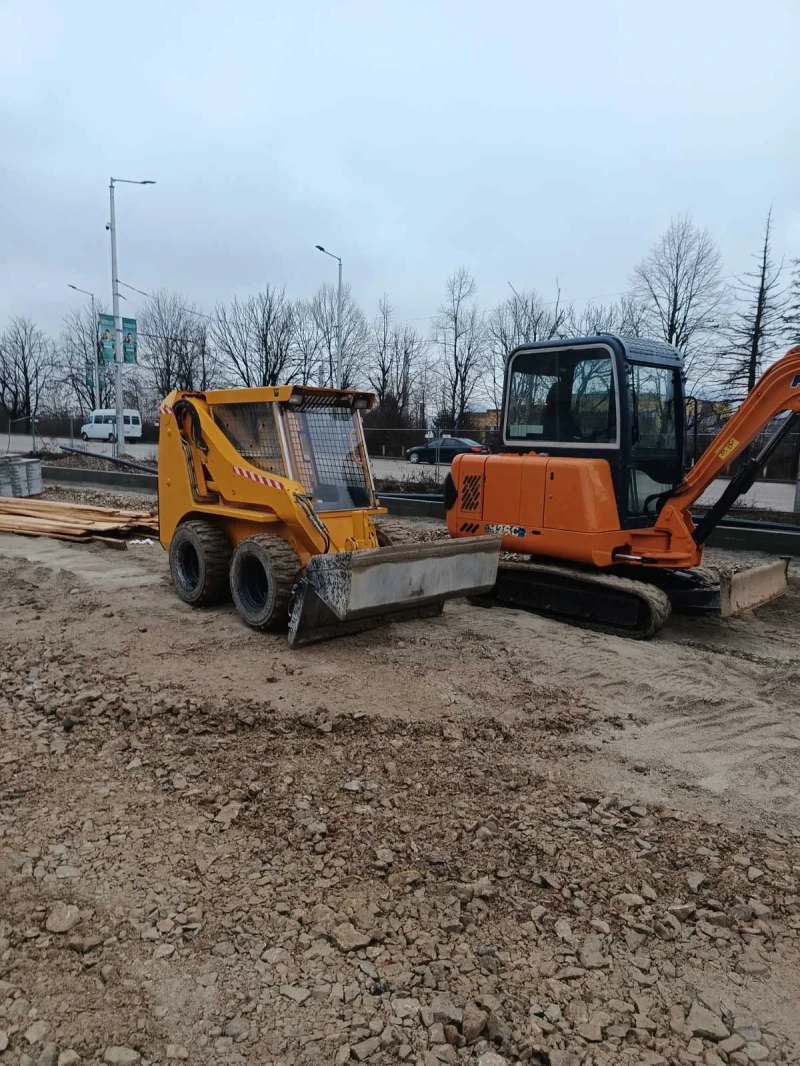 Челен товарач JCB 165 робот - мотор Пежо. Внос от Германия, снимка 2 - Индустриална техника - 53328599