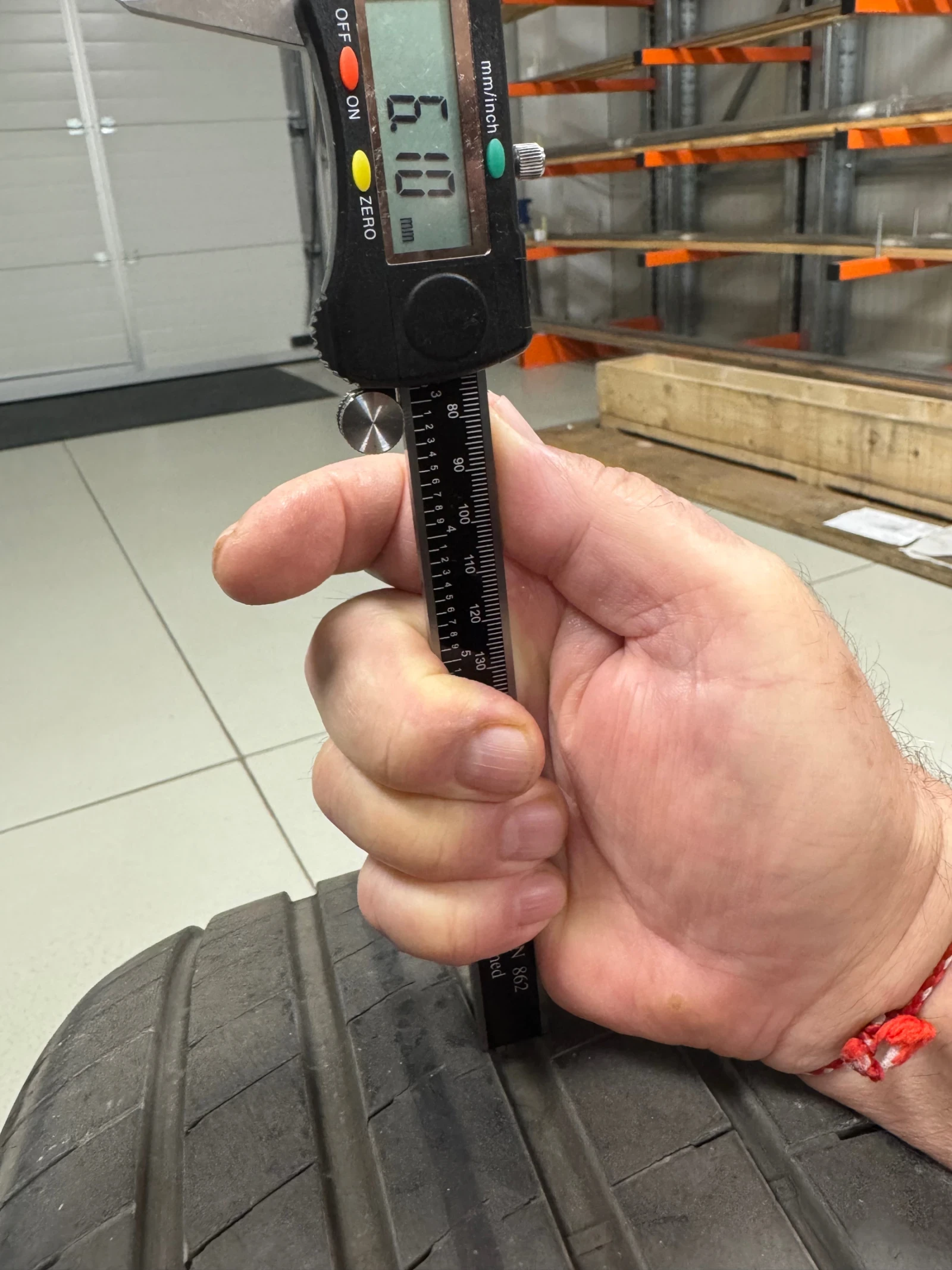 Гуми Летни 225/50R17, снимка 7 - Гуми и джанти - 54000627