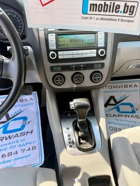 VW Golf Автоматик* 1.6* Клима* Обслужен* Бартер* Реален* , снимка 16