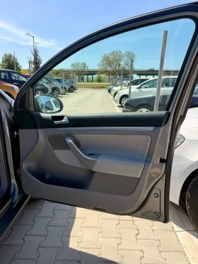 VW Golf Автоматик* 1.6* Клима* Обслужен* Бартер* Реален* , снимка 7