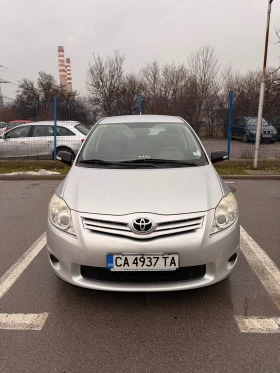 Toyota Auris, снимка 1
