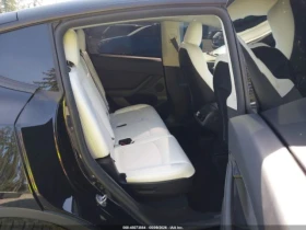 Tesla Model Y * LONG RANGE* DUAL MOTOR* КОЖА* ПОДГРЕВ* ПАНОРАМА*, снимка 17