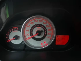 Mazda 2 1.4 i A/C, снимка 14