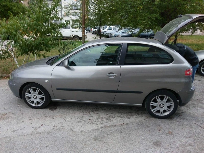 Seat Ibiza -Газ, снимка 7 - Автомобили и джипове - 47444402