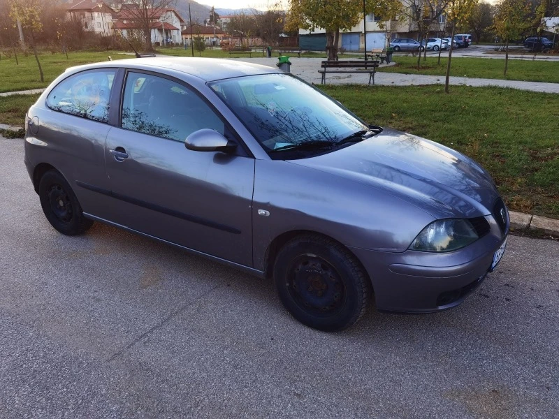 Seat Ibiza -Газ, снимка 4 - Автомобили и джипове - 47444402