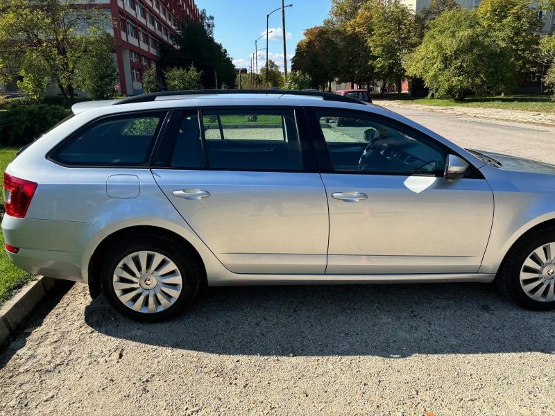 Skoda Octavia, снимка 6 - Автомобили и джипове - 47677984