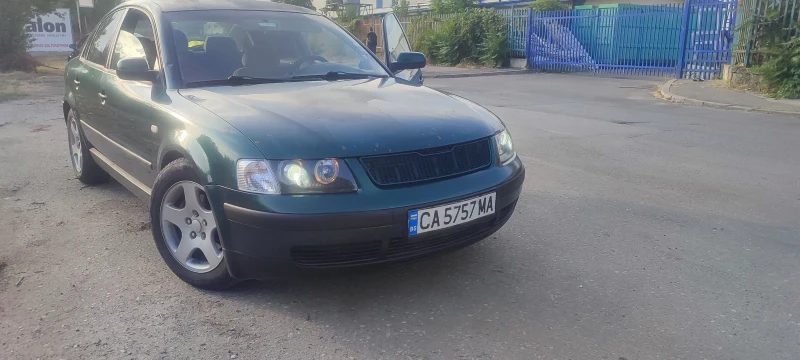 VW Passat 1.8т Газ-бензин , снимка 1 - Автомобили и джипове - 47691077