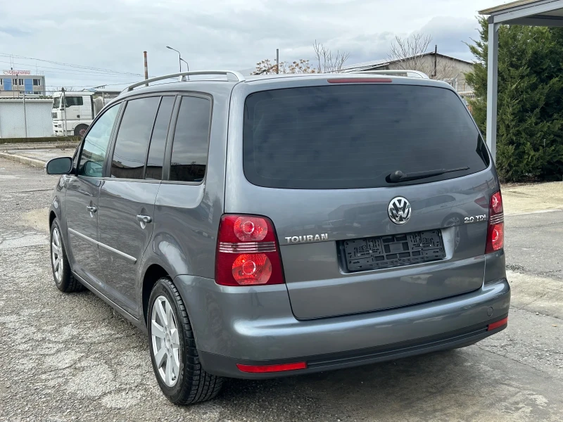 VW Touran 2.0 TDI 140 , снимка 10 - Автомобили и джипове - 48216257