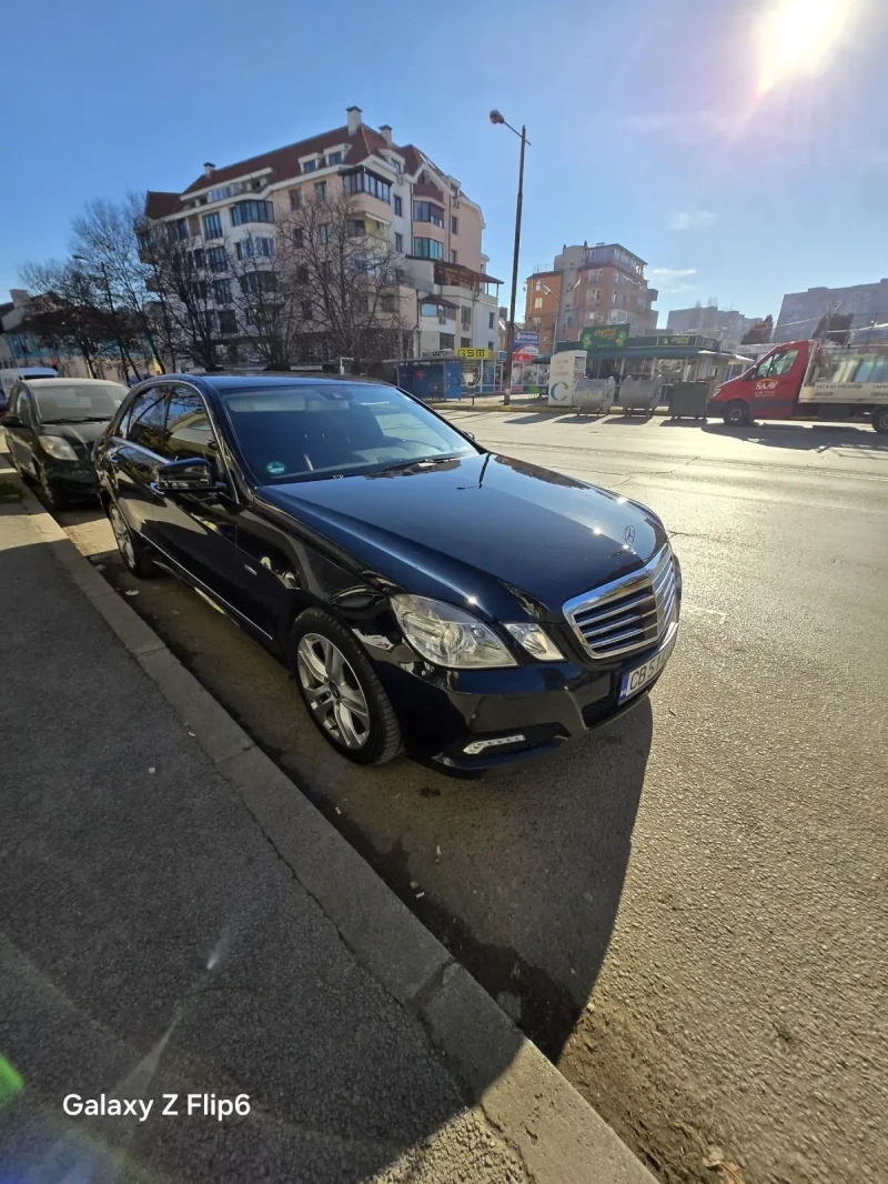 Mercedes-Benz E 350 CGI, снимка 3 - Автомобили и джипове - 48391580