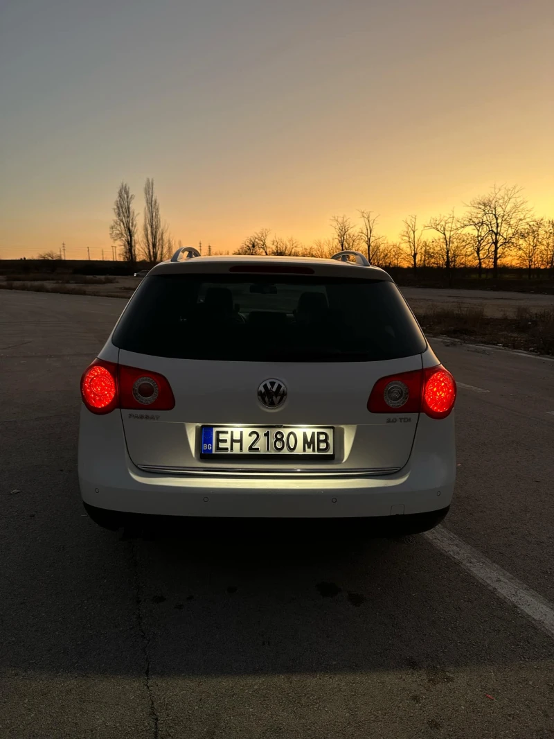 VW Passat 2.0TDI, снимка 9 - Автомобили и джипове - 49351228