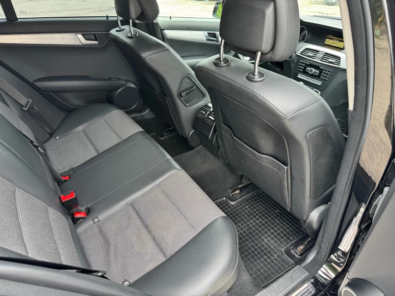 Mercedes-Benz C 200, снимка 10 - Автомобили и джипове - 50196894