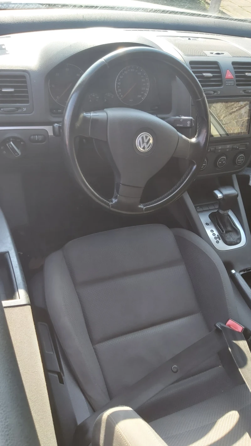 VW Golf, снимка 5 - Автомобили и джипове - 52649727
