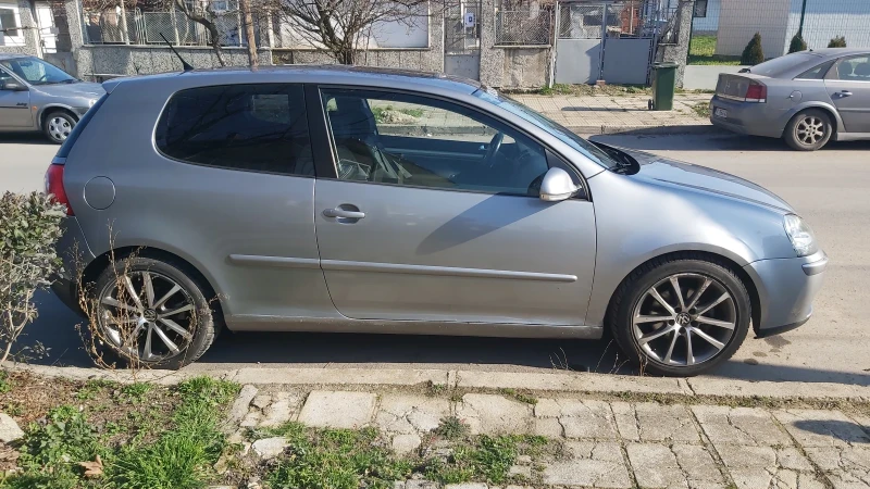 VW Golf, снимка 4 - Автомобили и джипове - 52649727