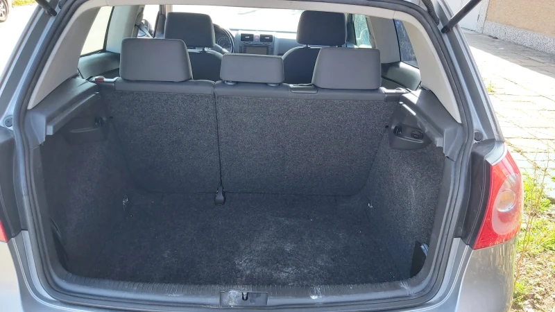 VW Golf, снимка 6 - Автомобили и джипове - 52649727