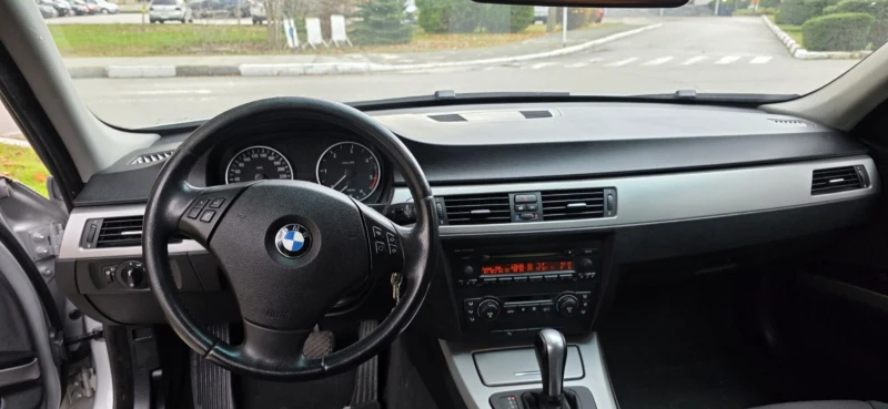 BMW 320, снимка 6 - Автомобили и джипове - 52470844