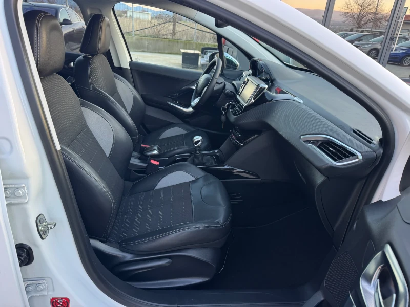 Peugeot 2008 1.6HDI FULL EURO-6, снимка 13 - Автомобили и джипове - 52913962