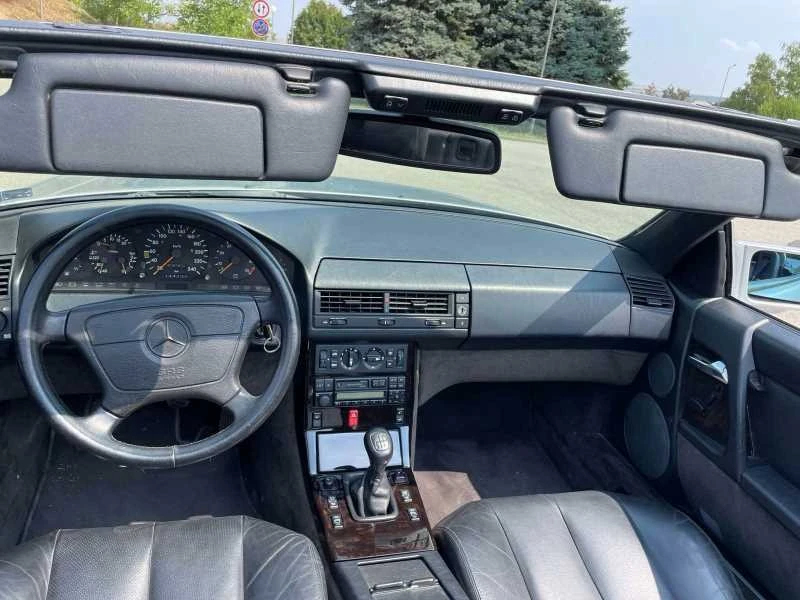 Mercedes-Benz SL 300, снимка 12 - Автомобили и джипове - 46689347