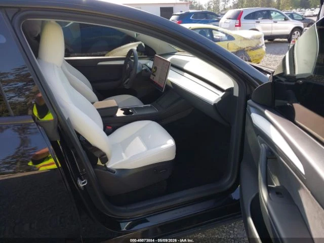 Tesla Model Y * LONG RANGE* DUAL MOTOR* КОЖА* ПОДГРЕВ* ПАНОРАМА*, снимка 16 - Автомобили и джипове - 55131327
