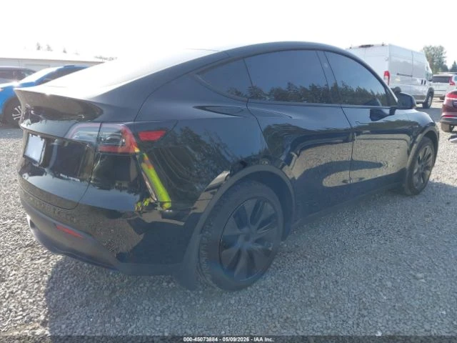 Tesla Model Y * LONG RANGE* DUAL MOTOR* КОЖА* ПОДГРЕВ* ПАНОРАМА*, снимка 4 - Автомобили и джипове - 55131327