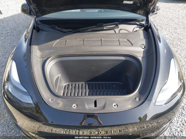 Tesla Model Y * LONG RANGE* DUAL MOTOR* КОЖА* ПОДГРЕВ* ПАНОРАМА*, снимка 8 - Автомобили и джипове - 55131327