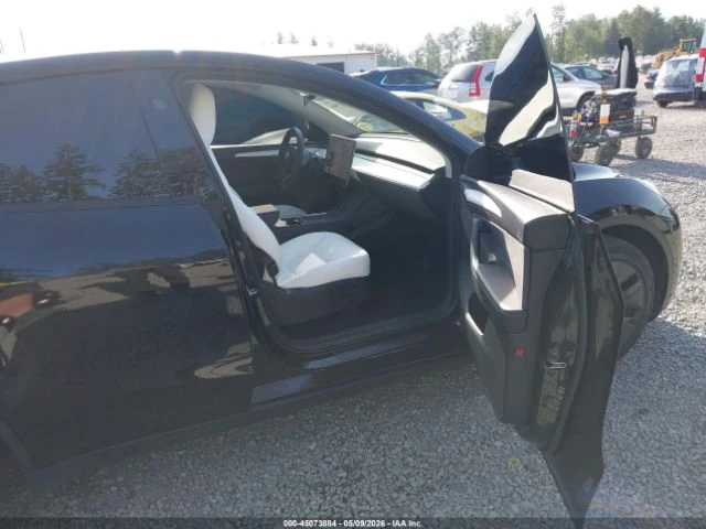 Tesla Model Y * LONG RANGE* DUAL MOTOR* КОЖА* ПОДГРЕВ* ПАНОРАМА*, снимка 5 - Автомобили и джипове - 55131327