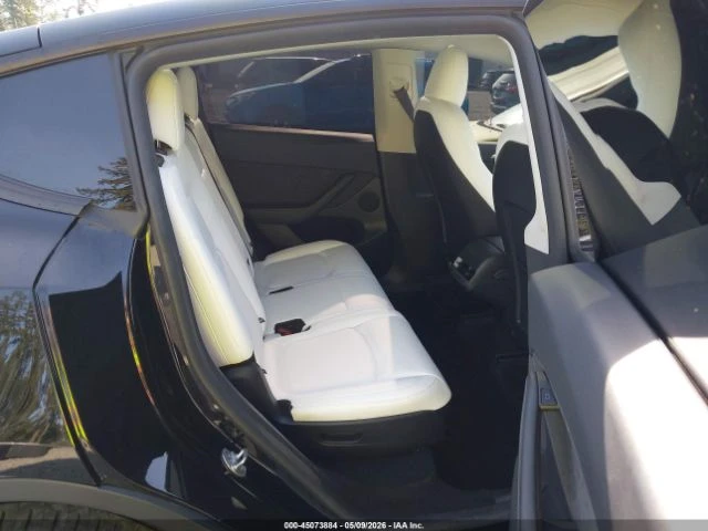 Tesla Model Y * LONG RANGE* DUAL MOTOR* КОЖА* ПОДГРЕВ* ПАНОРАМА*, снимка 17 - Автомобили и джипове - 55131327