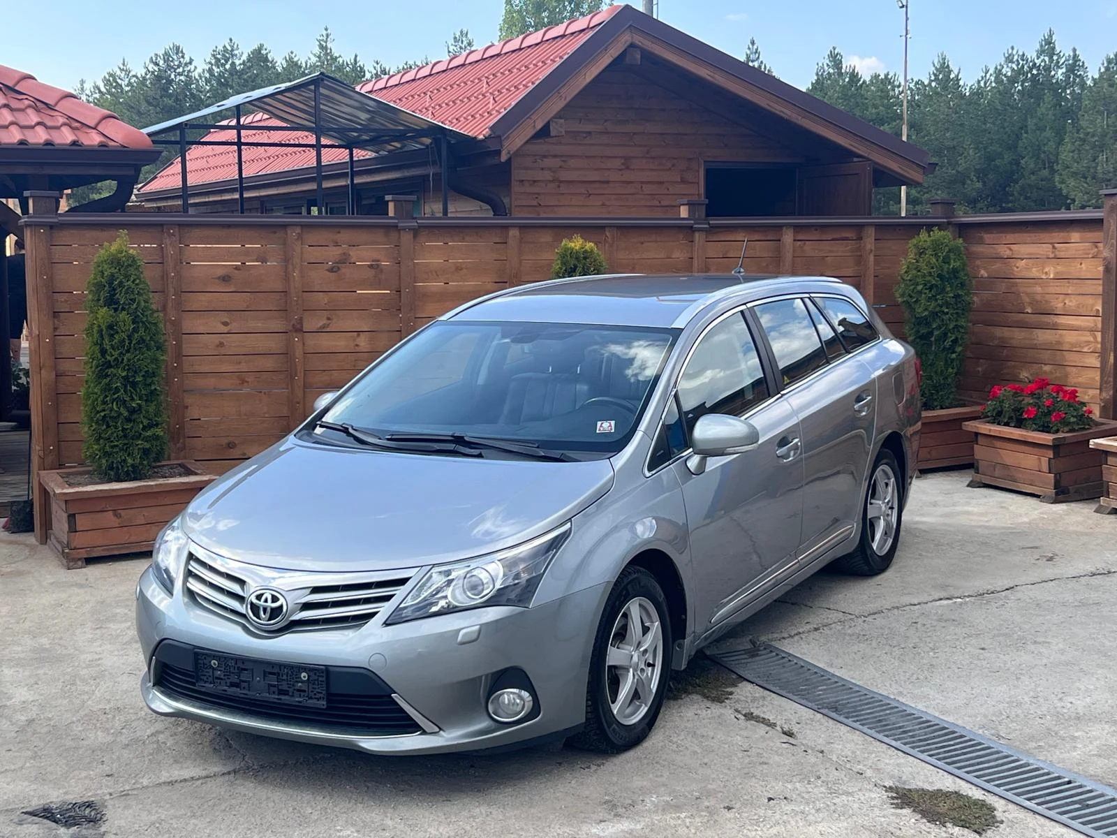 Toyota Avensis 2.0 D-4D FULL!!! - изображение 3