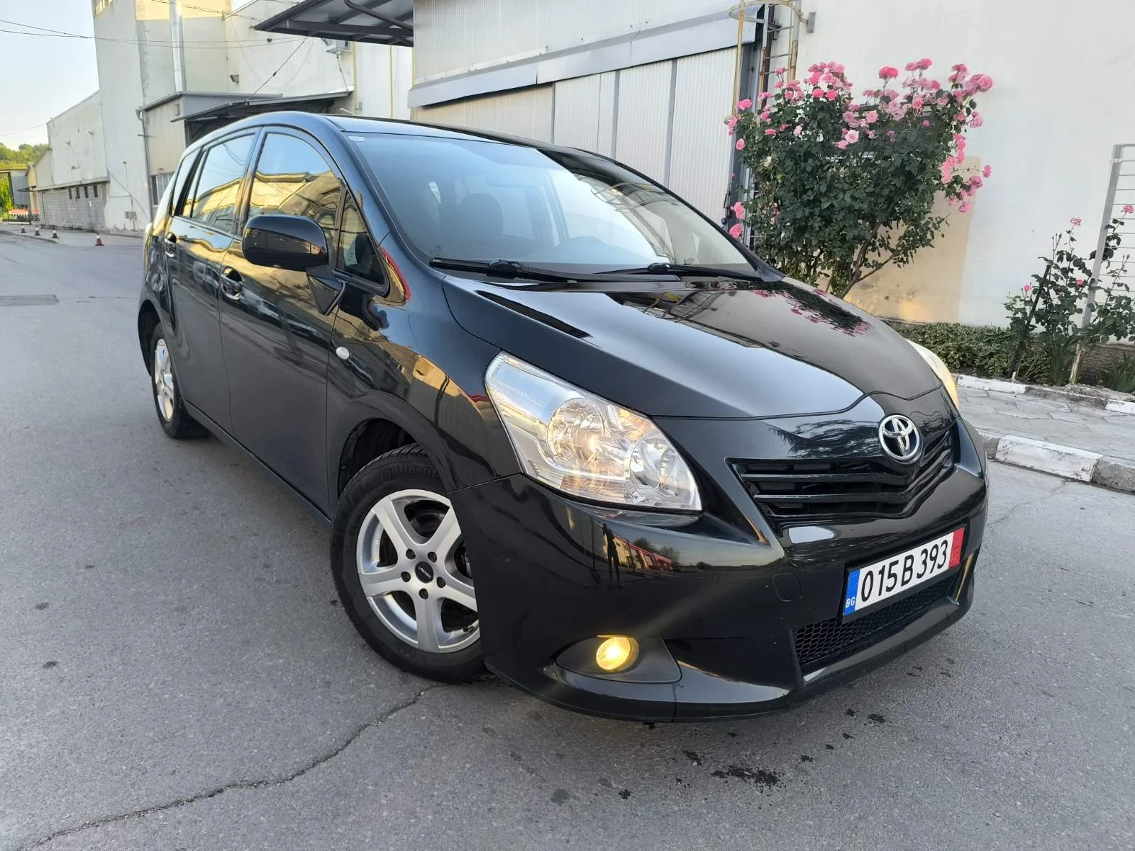 Toyota Verso D4D 126 кс - изображение 2