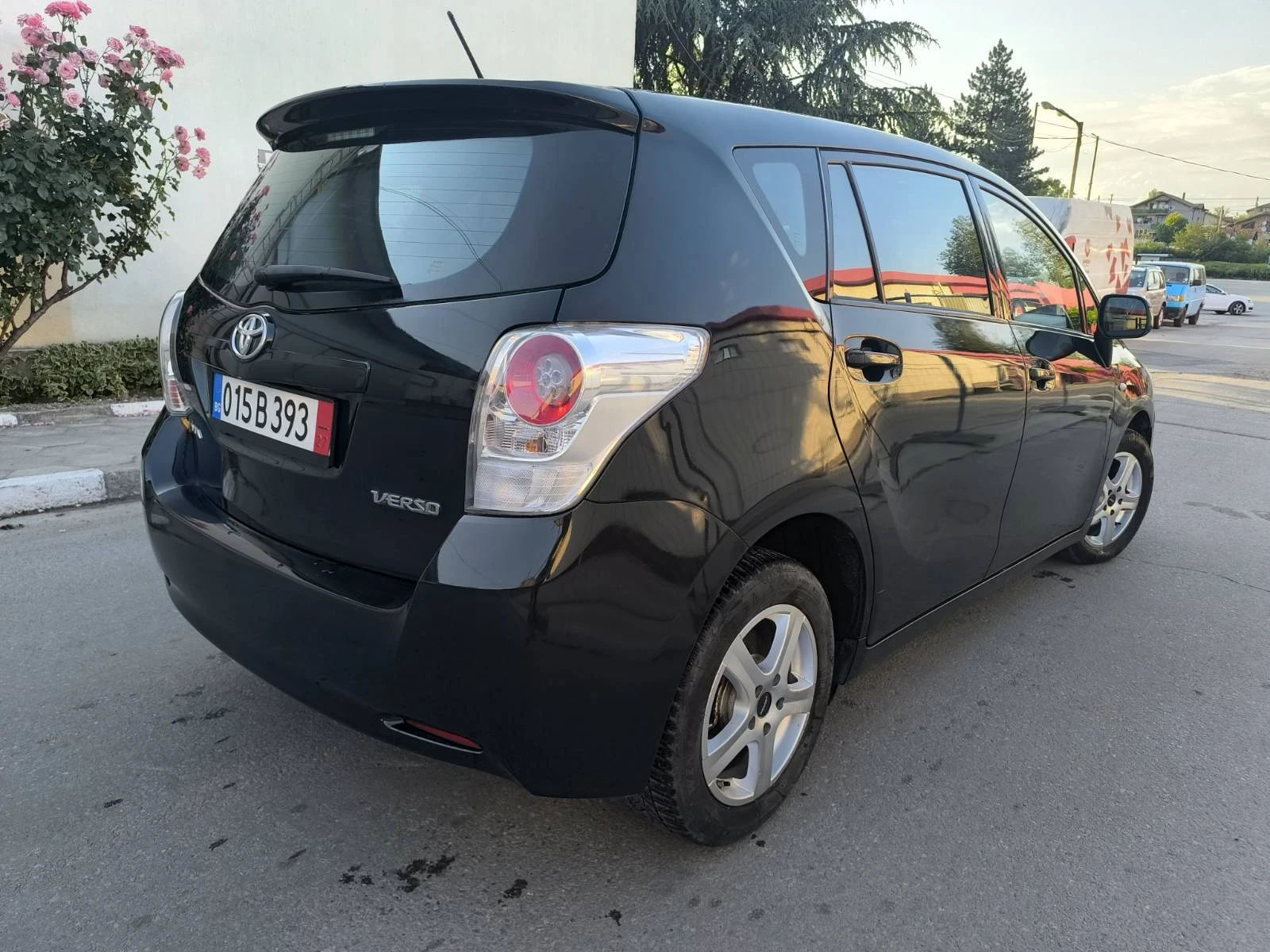 Toyota Verso D4D 126 кс - изображение 4