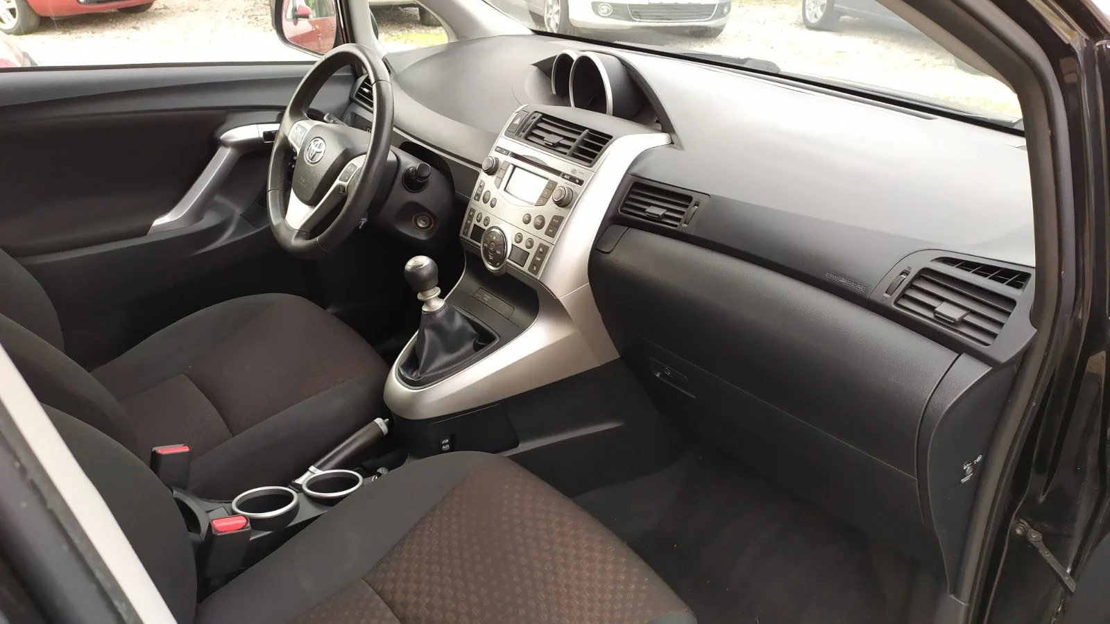 Toyota Verso D4D 126 кс - изображение 6