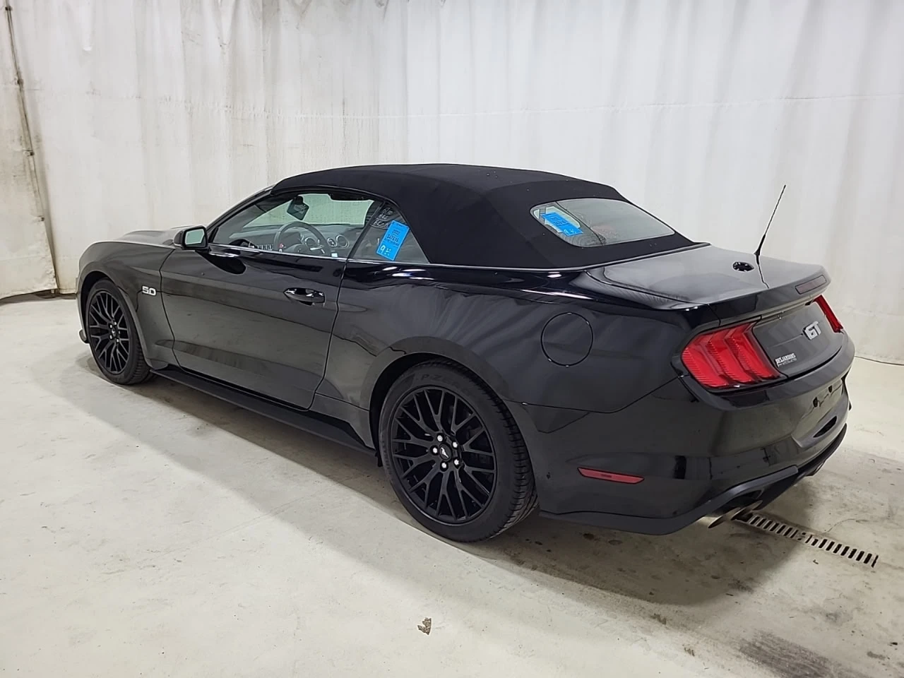 Ford Mustang GT Premium * АВТО КРЕДИТ* ЦЕНА ДО БГ * CARFAX *  - изображение 6