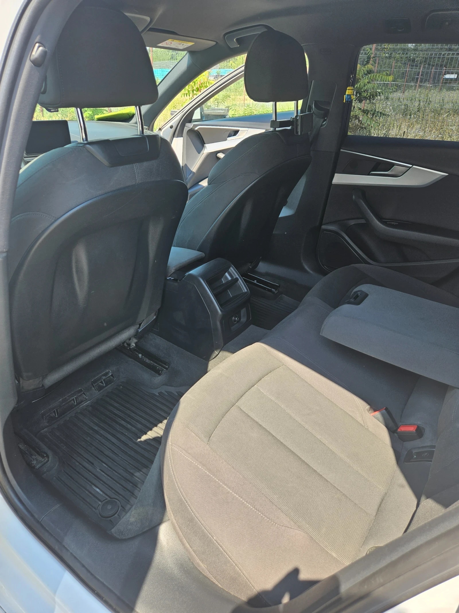 Audi A4 2.0 S-line - изображение 8