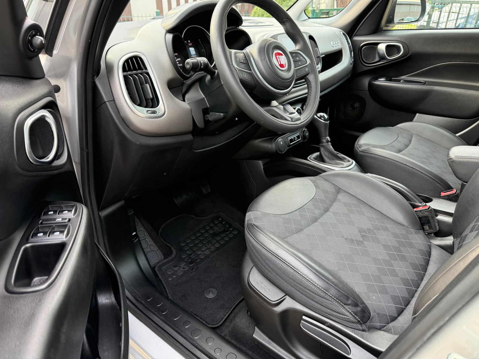 Fiat 500L 1.3M-Jet Автомат. - изображение 8